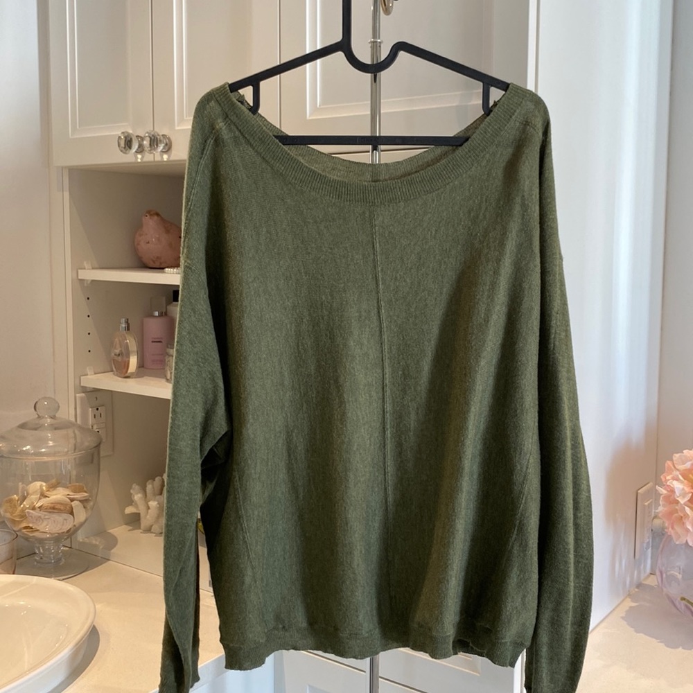 Billabong Long Batwing Sleeves Sweater In Kaki Color